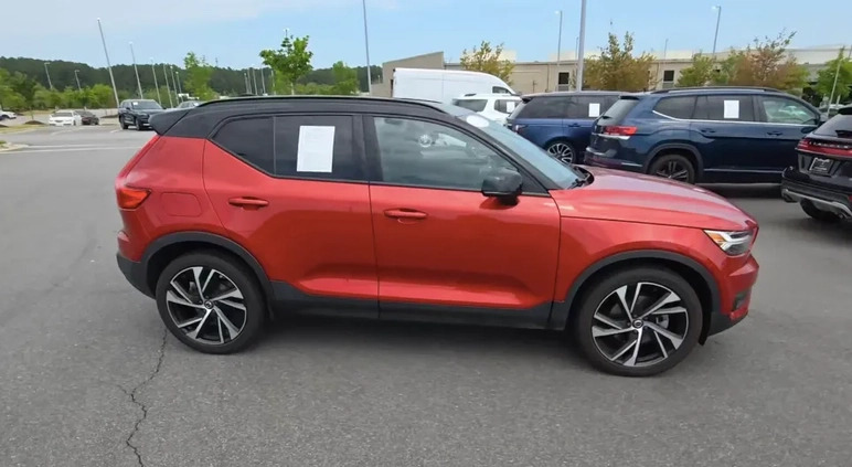 Volvo XC 40 cena 68200 przebieg: 79145, rok produkcji 2020 z Rakoniewice małe 37